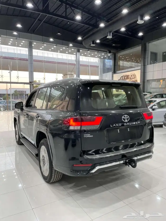 تويوتا لاندكروزر GXR L3 بنزين سعودي 2025 2