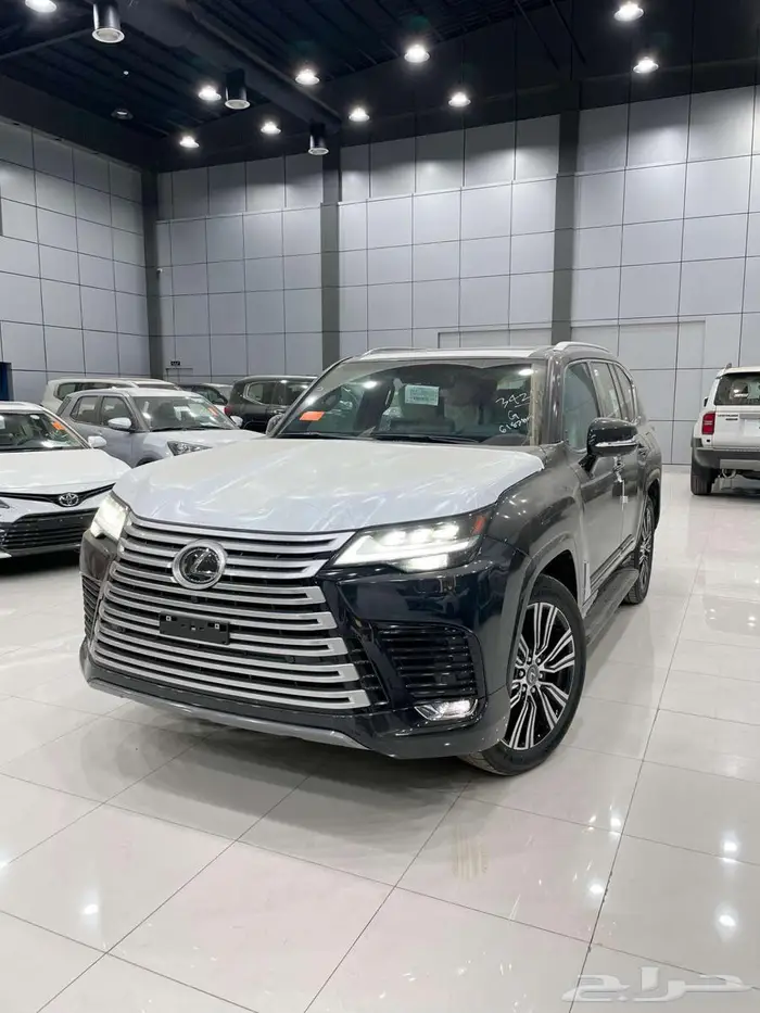 لكزس LX 600 BB سعودي اسود اوف وايت 2025 2