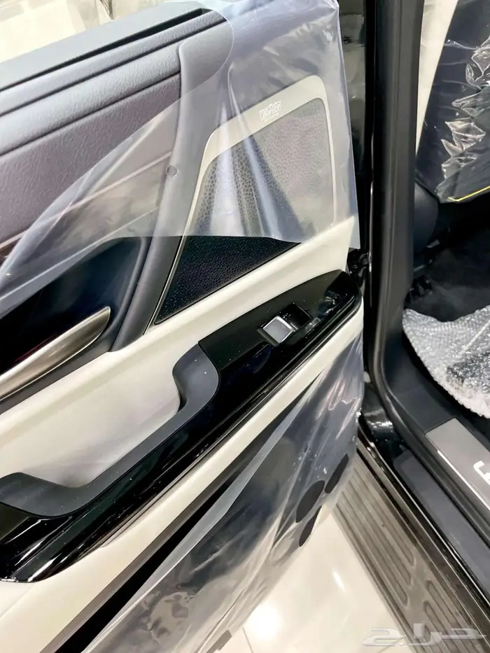 لكزس LX 600 BB سعودي اسود اوف وايت 2025 20