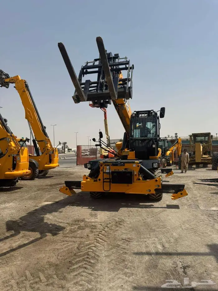 رافعة تلسكوبية جي سي بي 210-555 موديل 2021 5