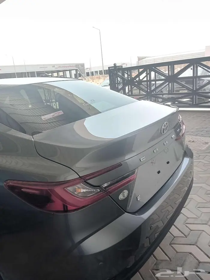 تويوتا كامري E 2025 بنزين 9
