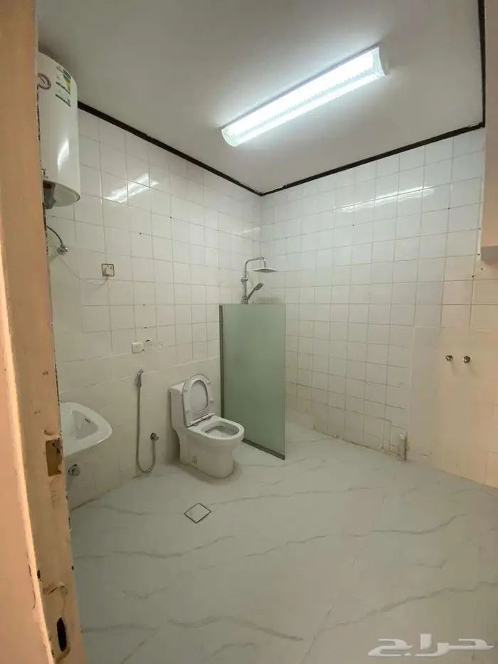 فيلا للايجار بحي النزهة 6