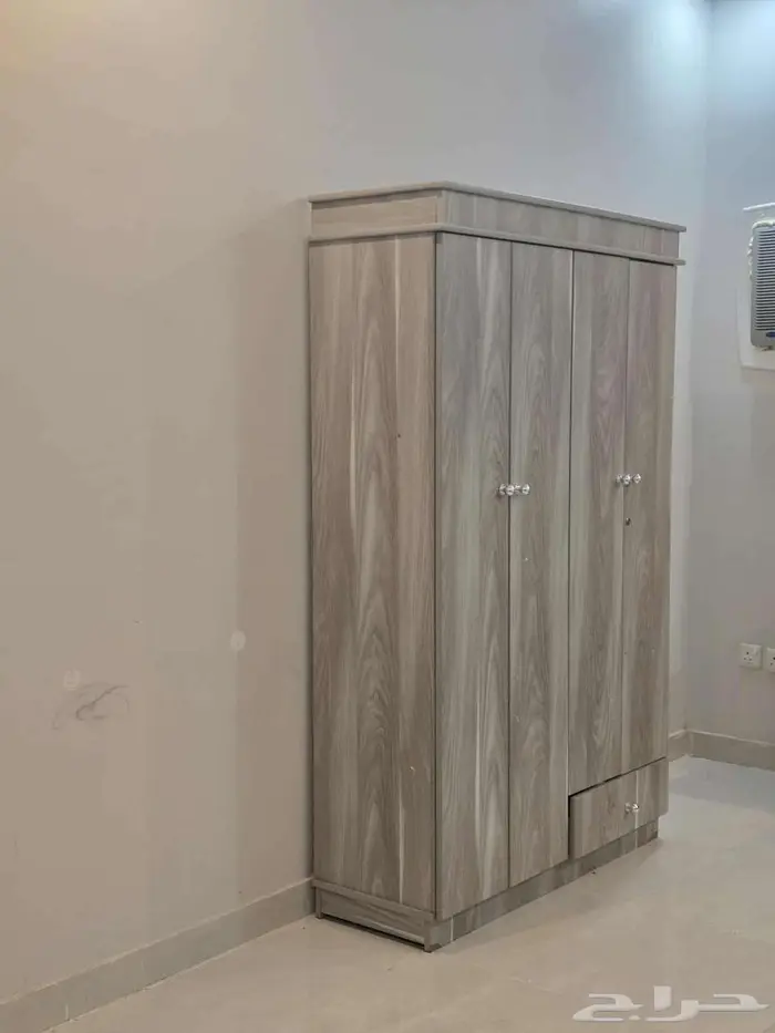 غرفة نوم من هوم سنتر مع المرتبه والدولاب 1