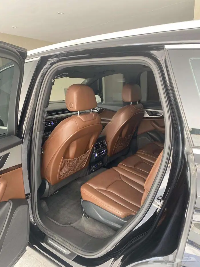 أودي Q7 8
