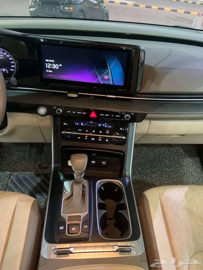 كيا كرنفال 2021 ديزل ابواب كهرباء رادار نقاط عمياء مستورد 15