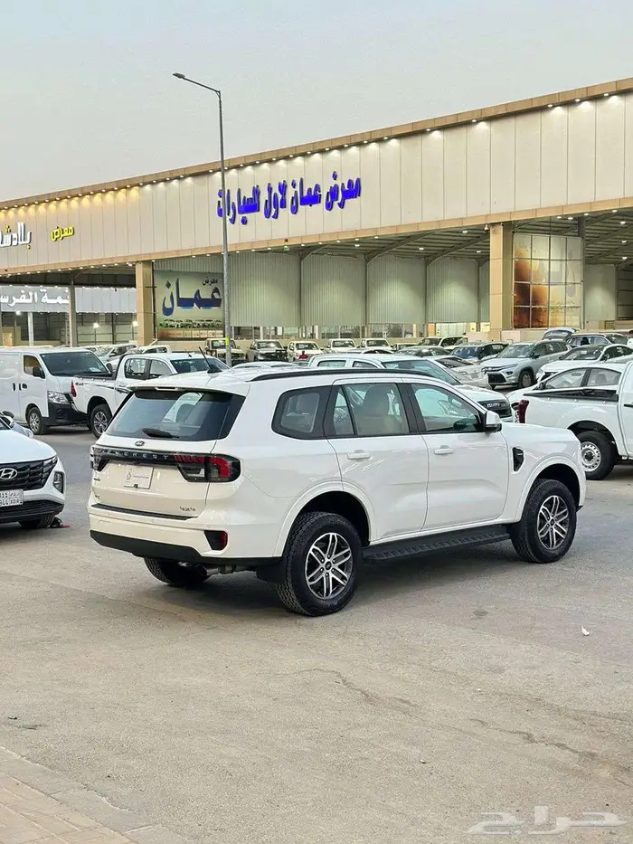 فورد ايفرست XLT موديل 2024 دبل 3