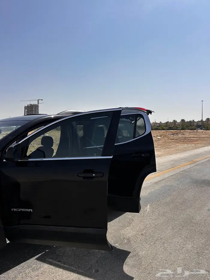 جي ام سي اكاديا 2017 24