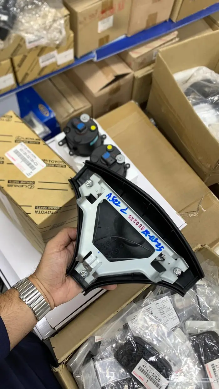 اكسسوارات سيارات تويوتا اصلي وكالة 26