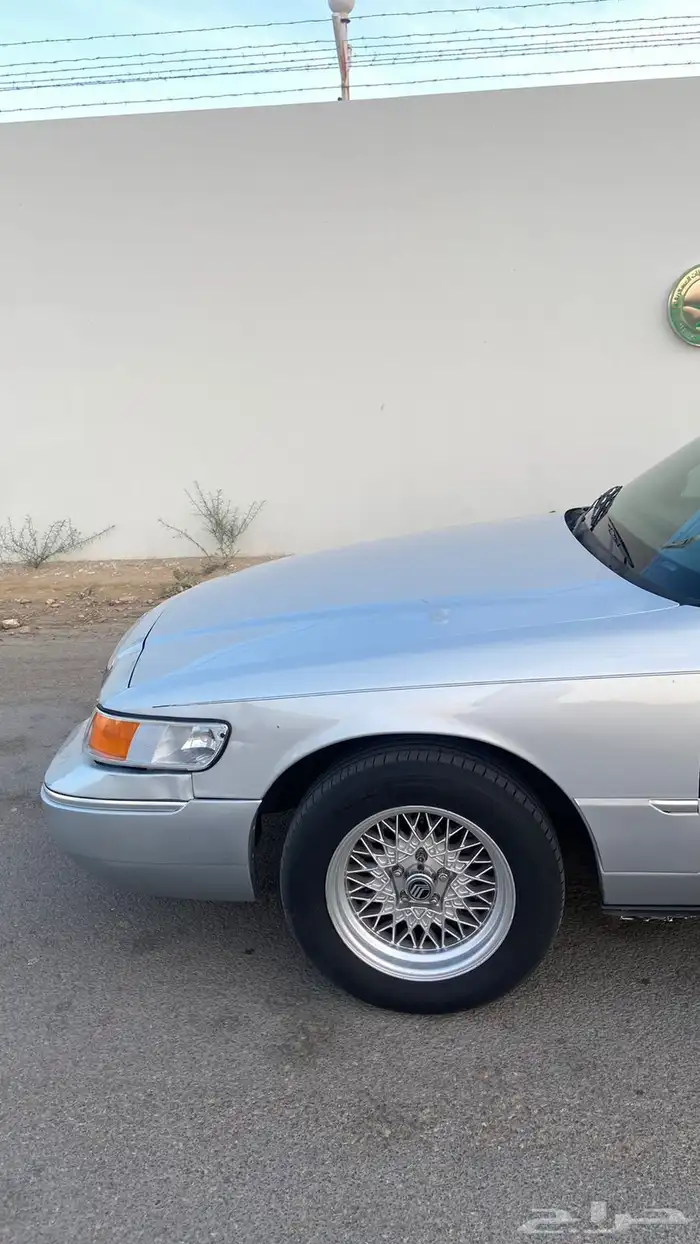 فورد جراند ماركيز 2000 4