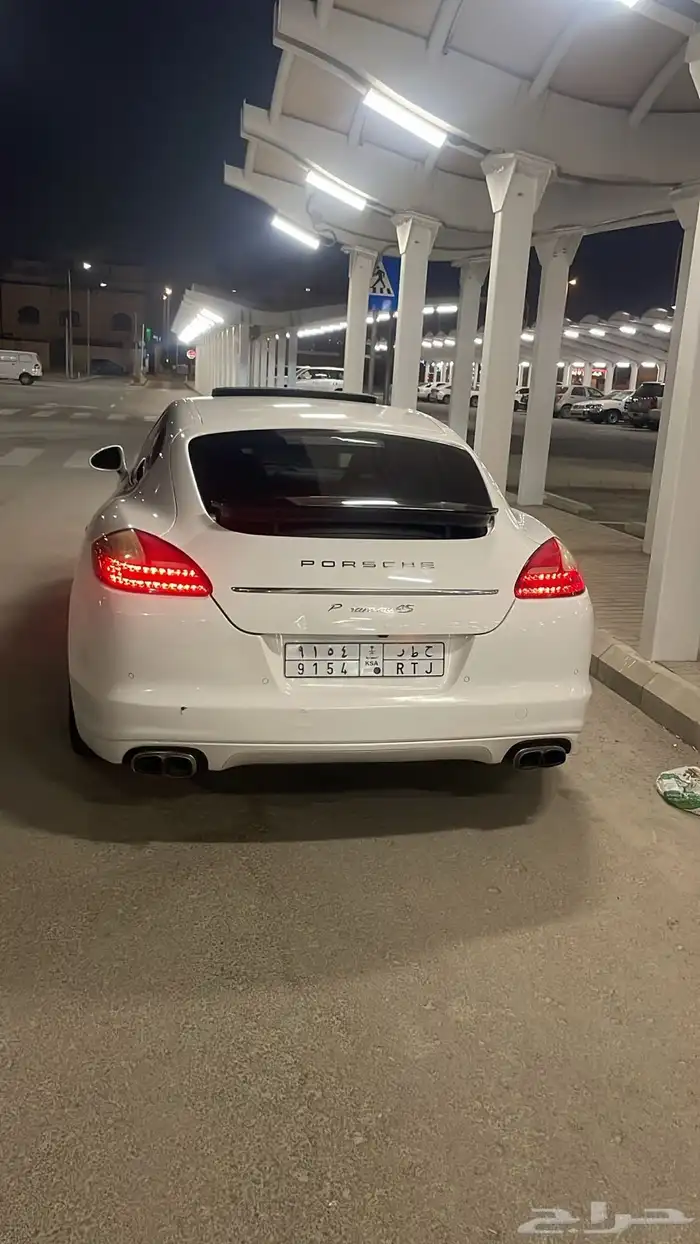 بورش 12