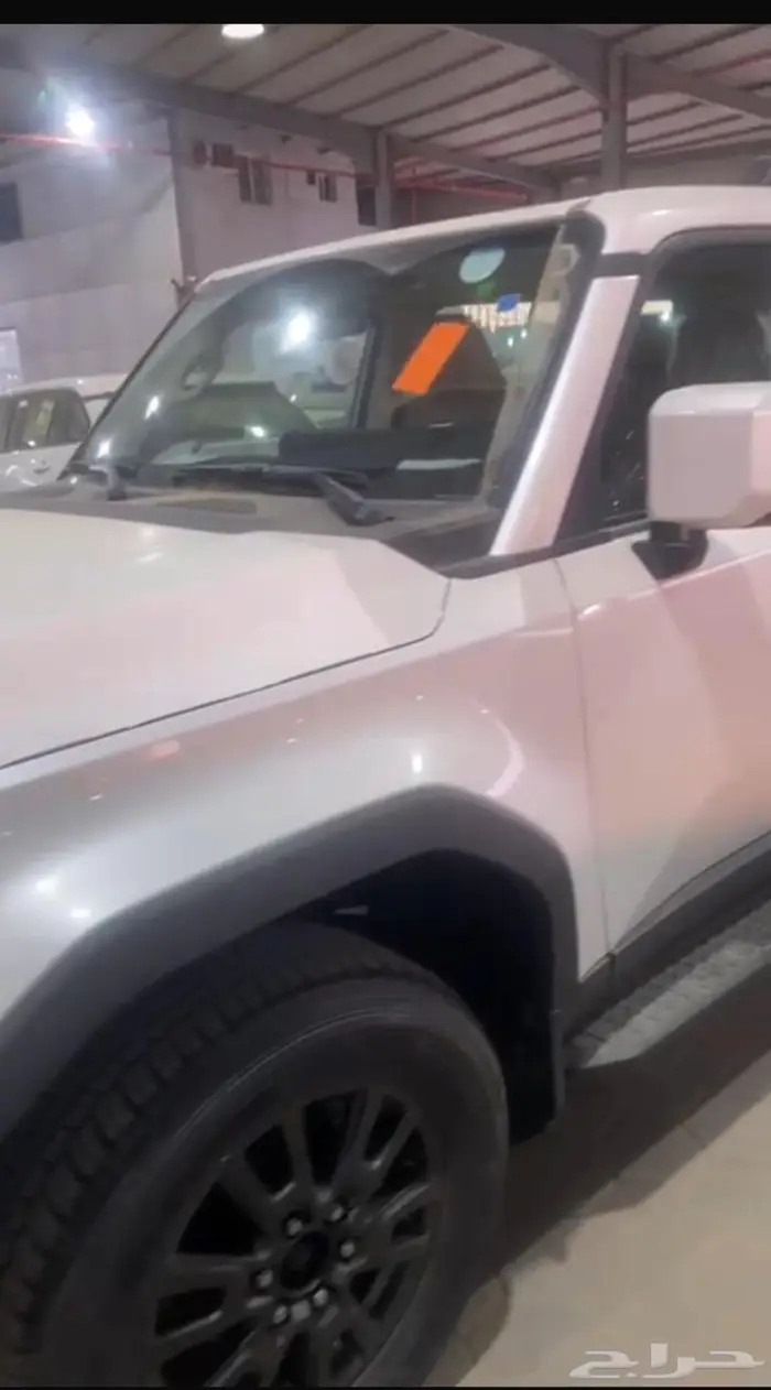 برادو 2025 TXL2 ابيض ماسي 700 كيلو اول مالك 0