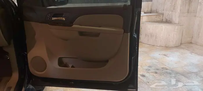 للبيع تاهو 2014 فل كامل LTZ مخزن 110 الف فقط 28