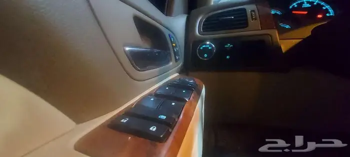 للبيع تاهو 2014 فل كامل LTZ مخزن 110 الف فقط 18