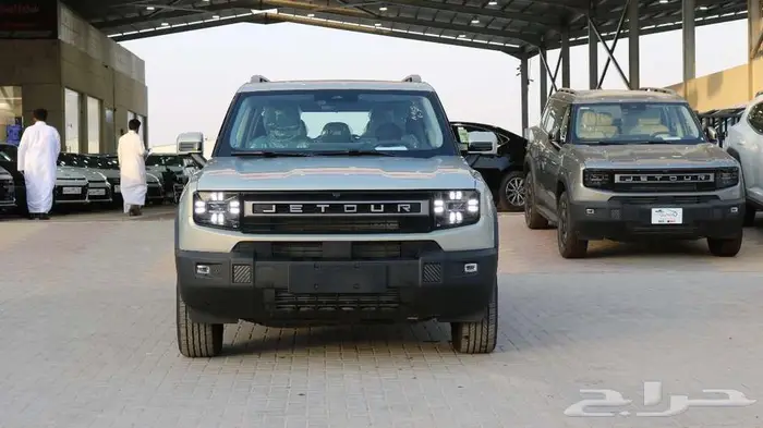 جيتور T1 2025 لاكجري فضي داخلي زيتي كاش - اقساط 3