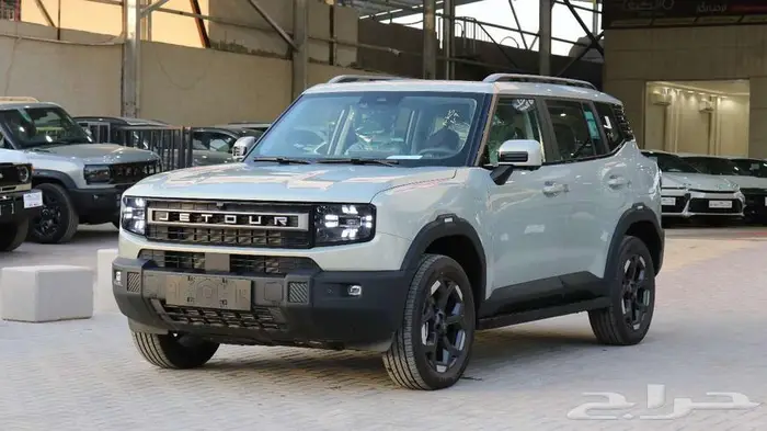 جيتور T1 2025 لاكجري فضي داخلي زيتي كاش - اقساط 6