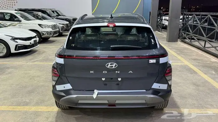 هيونداي كونا فئة بريميوم لون رمادي 2025 14