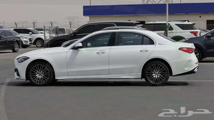 2025 مرسيدس C200 L 1.5 دفع خلفي اصفار مع ضمان 20