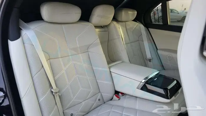 بي ام دبليو 735i M 2026 خليجي اصفار مع ضمان الوكيل 23