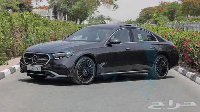 مرسيدس بنز E300 2025 خليجي اصفار مع ضمان الوكيل 2