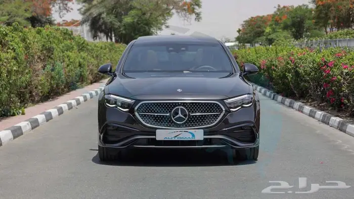 مرسيدس بنز E300 2025 خليجي اصفار مع ضمان الوكيل 3