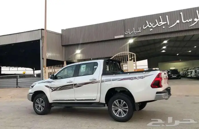 هايلوكس 2025 فل كامل تمتيك S_GLX بنزين دبل جديد 4
