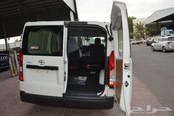 تويوتا باص هايس 2026 ديزل قر اوتوماتيك عبداللطيف جميل 1