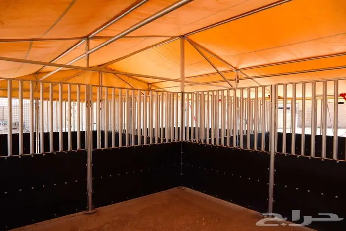 غرف خيل متنقلة وثابتة 1