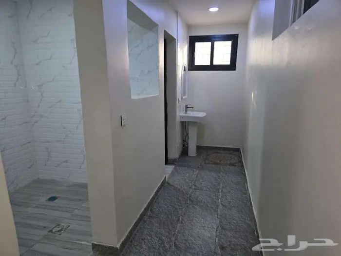 شقة للايجار بضاحية الجبيل حي غرناطه 7