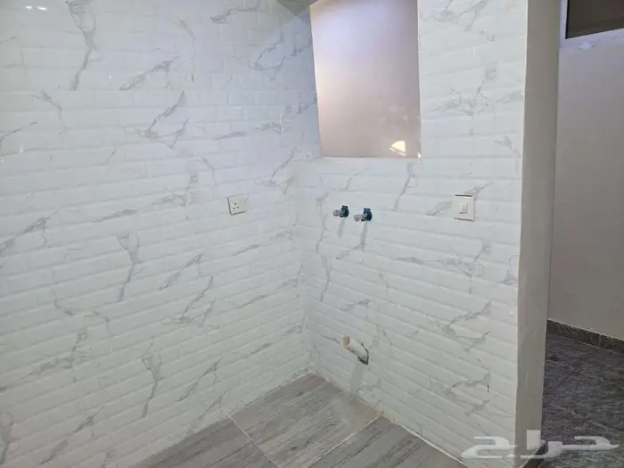 شقة للايجار بضاحية الجبيل حي غرناطه 8
