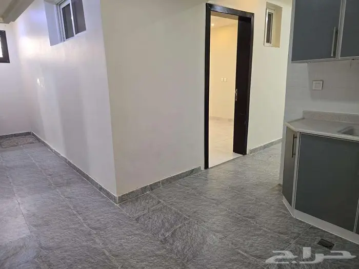 شقة للايجار بضاحية الجبيل حي غرناطه 11
