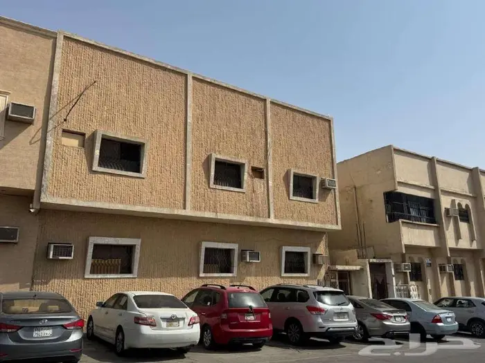 عمارة للبيع في حي غبيرا 0