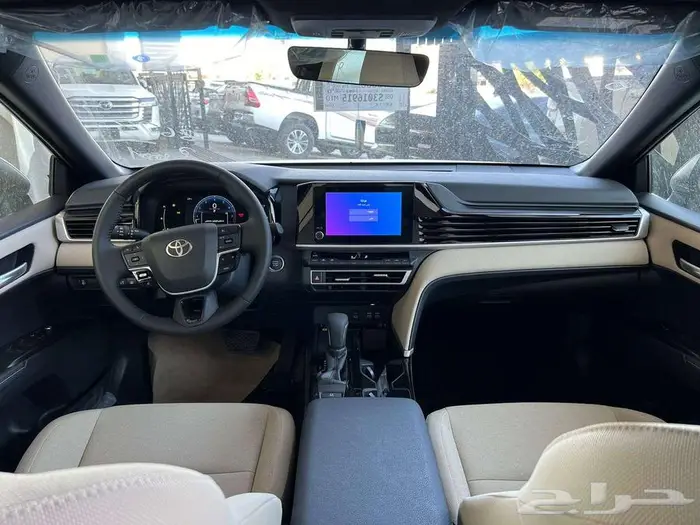 تويوتا كامري ال اي سعودي ابيض 2025 2