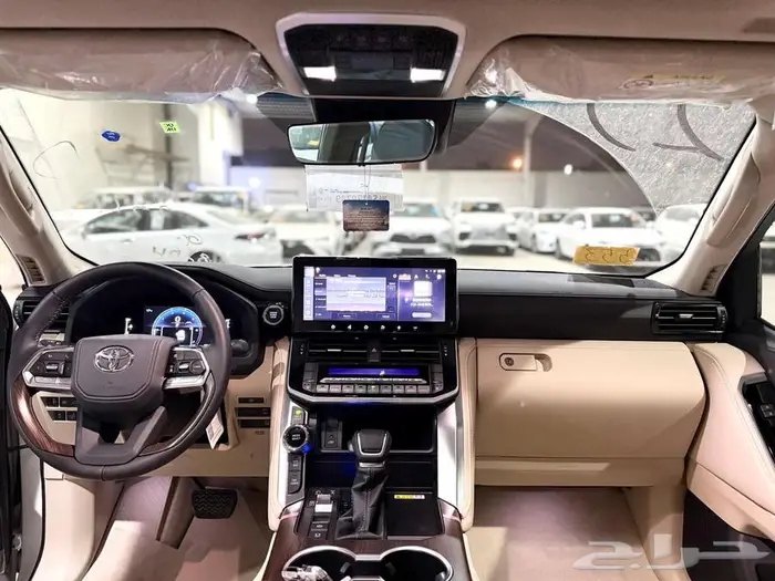 تويوتا لاندكروزر GXR L4 بنزين سعودي 2025 24