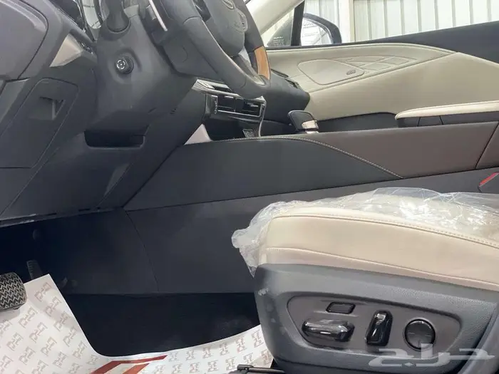لكزس RX 350 BH هايبرد 2024 ( سماعات مارك ليفنسون ) 13