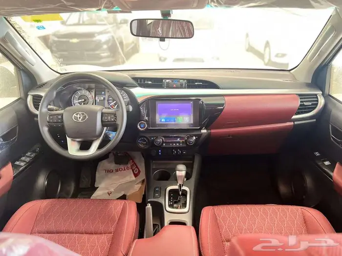 تويوتا هايلوكس غمارتين S-GLX 4 4 اوتو وجير عادي بنزين2025 14