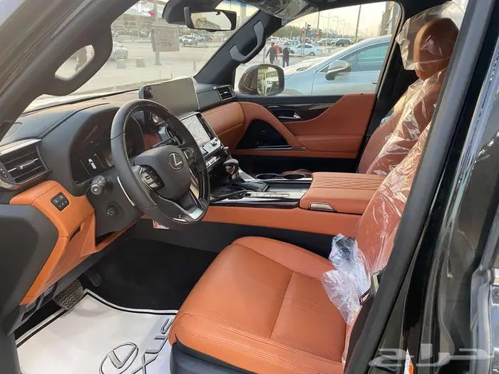 لكزس LX600 VIP 2025 أسود سعودي 12