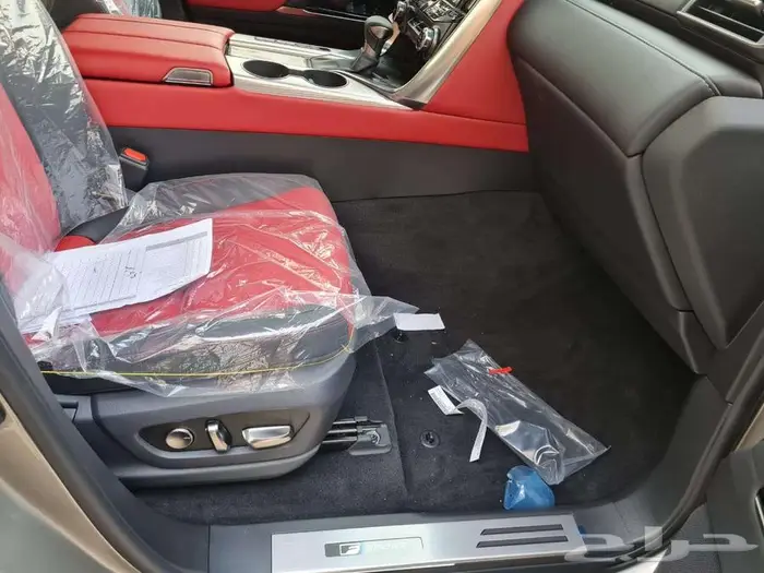 عرض خاص ليكزس LX 600 F SPORT 2025 14