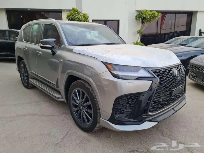 عرض خاص ليكزس LX 600 F SPORT 2025 6
