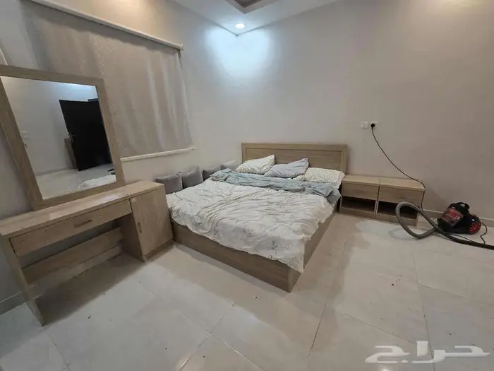 غرفة نوم من هوم سنتر مع المرتبه والدولاب 0