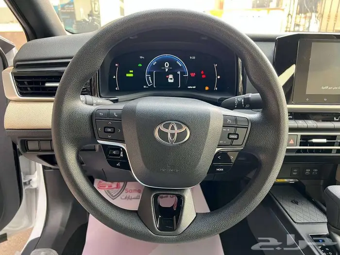 تويوتا كامري E هايبرد 2025 متاح اقساط و كاش 7