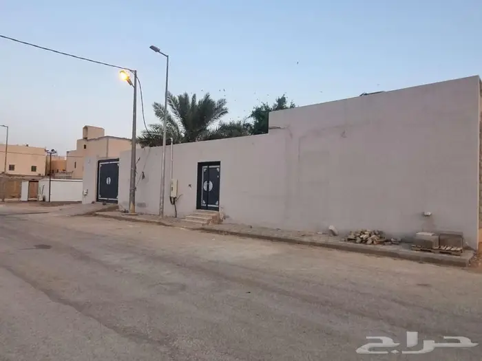 استراحة للايجار السنوي في ملهم او موسم الصقور 3