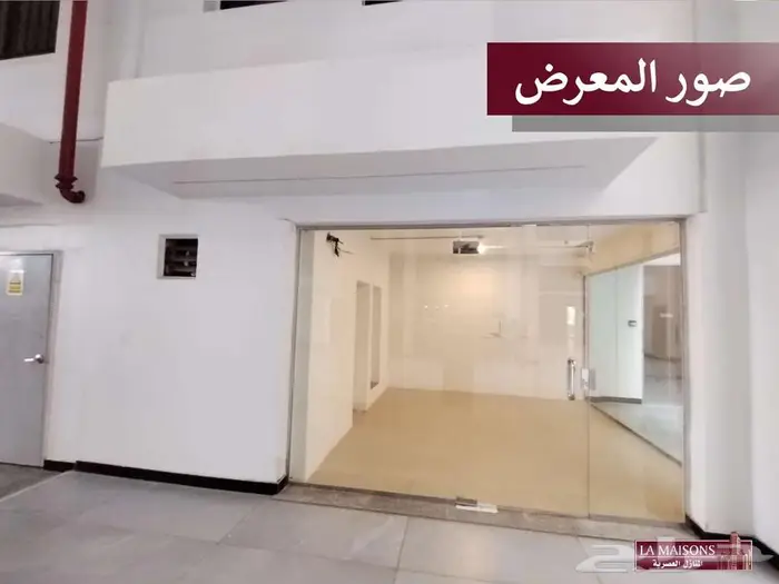 للايجار معرض تجاري رقم 207 بمركز مليباري سنتر 5