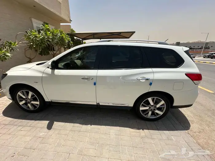 فرصة نيسان باثفندر SV 2016 بودي وكالة نظيفة جدا وممشي قليل 3