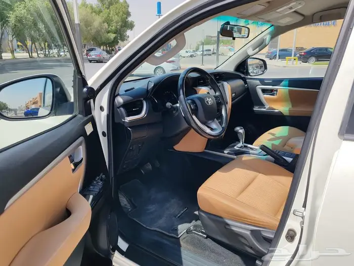 Toyota Fortuner 2020 5