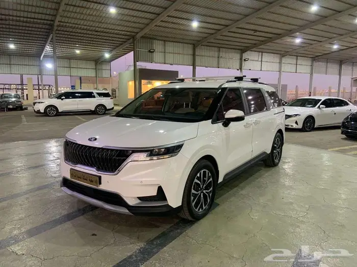 كيا كرنفال 2021 ديزل ابواب كهرباء رادار نقاط عمياء مستورد 0