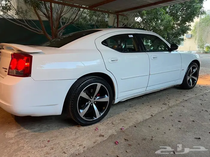 دوج تشارجر 2010 فل كامل للبيع 5