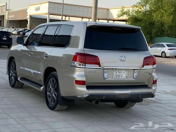 لكزس LX570 فل كامل 2015 3
