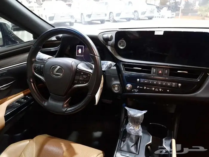 لكزس ES350 CC تيتانيوم 2023 باقل سعر بالسوق 3