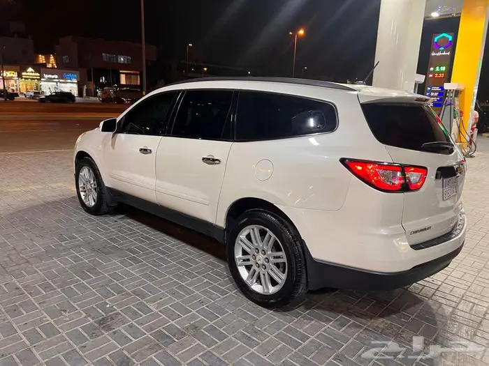 شيفرولية ترافيرس 2015 نص فل LT 9