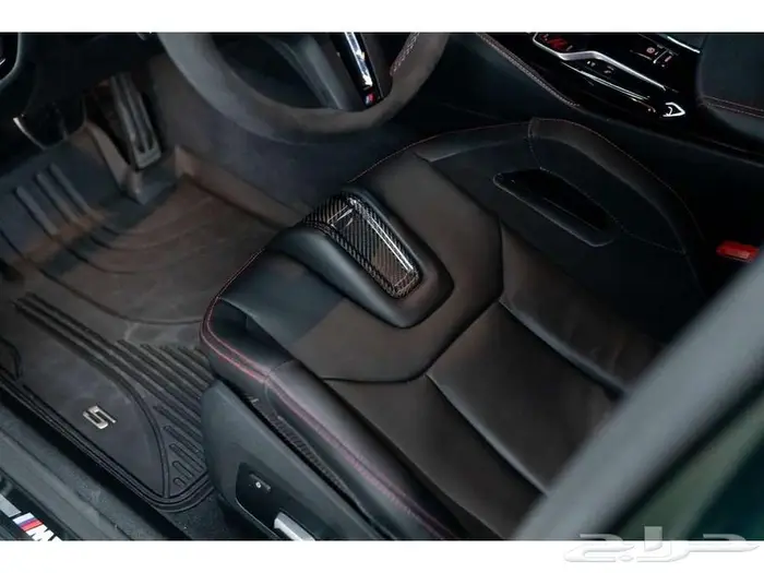 BMW M5 CS 2022 ممشى قليل 24